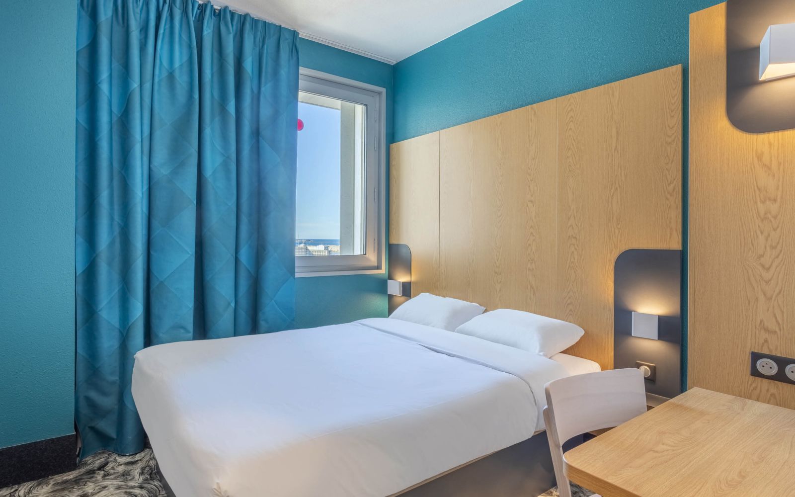 Une chambre double du B&B HOTEL Marseille Les Ports