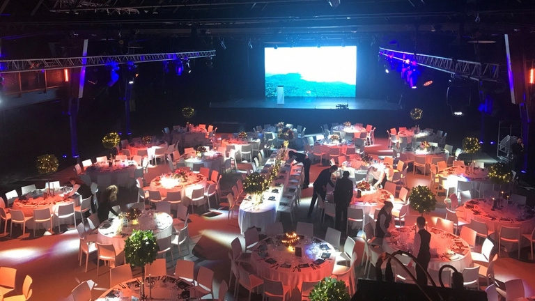 Gala dinner in the Sucres hall at La Plateforme_