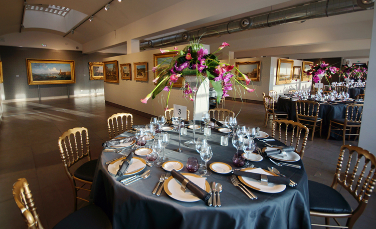 A gala dinner in the Vieux-Port room of Musée Regards de Provence