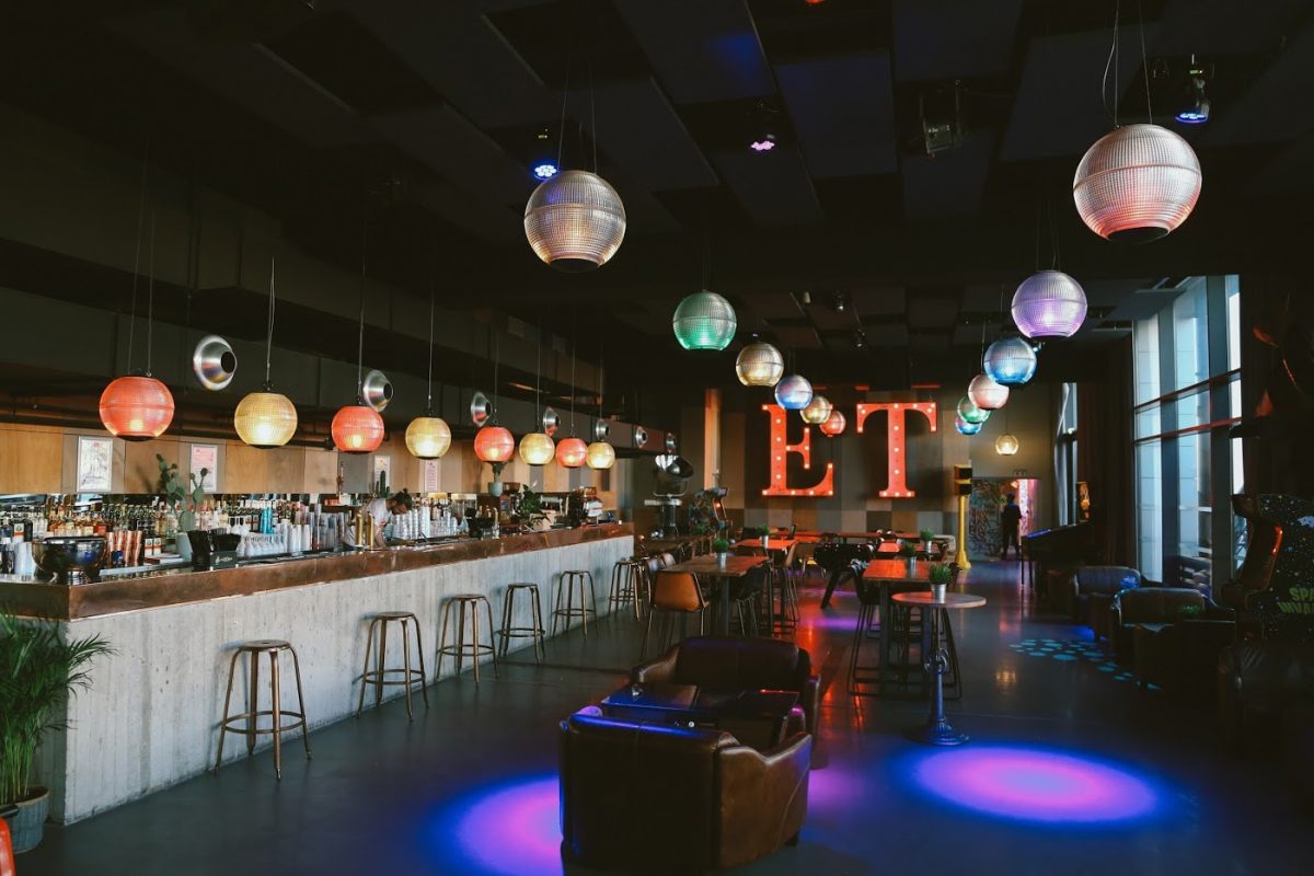 The Reverso event space and its bar